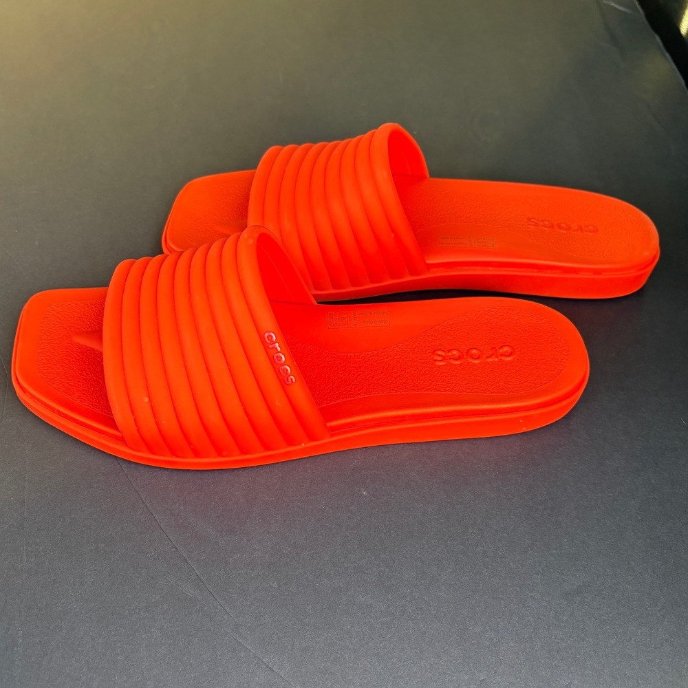 CROCS Men's/Women's Bright Orange Slide Sandals